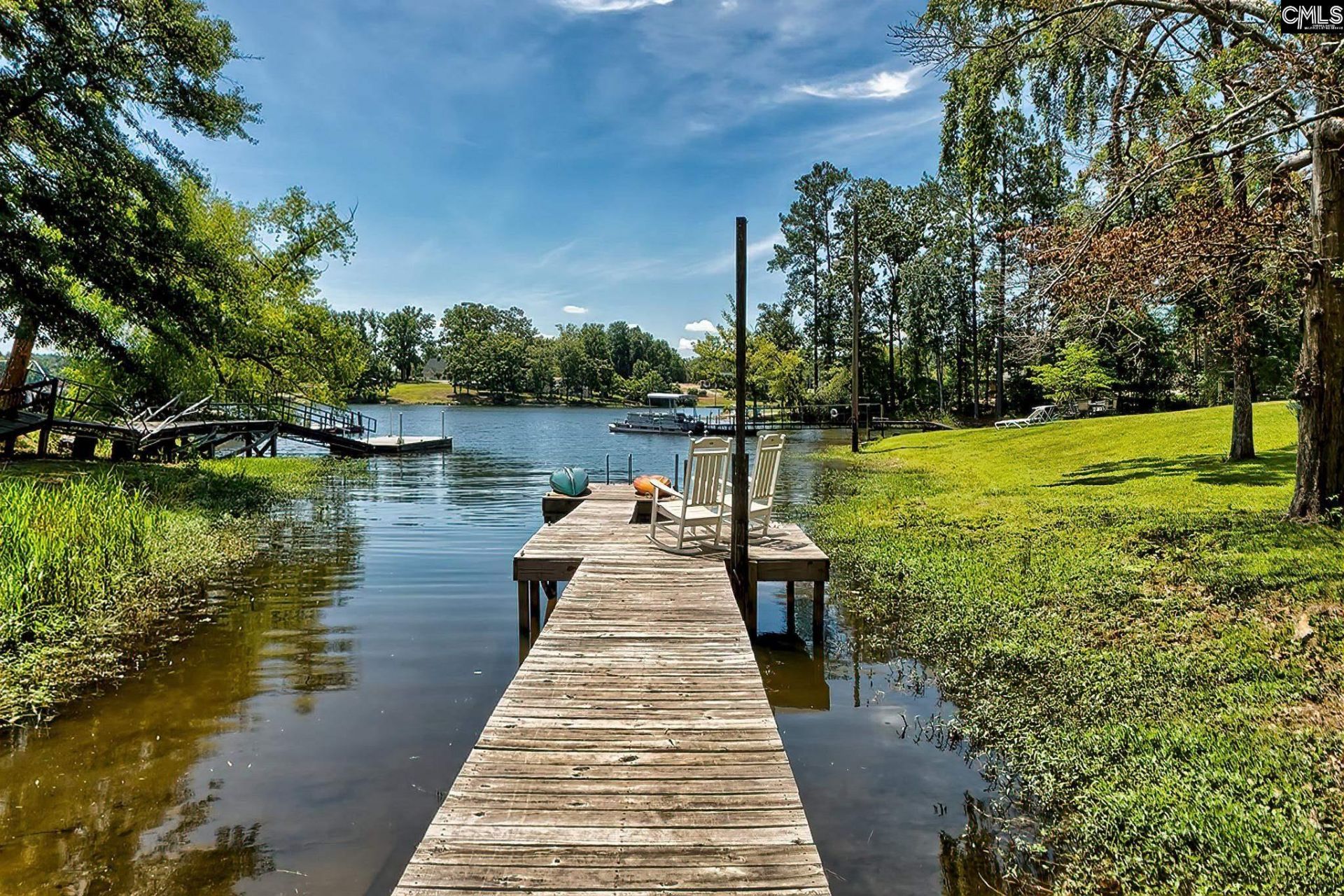 1060 Carolina Lane  Photo 6