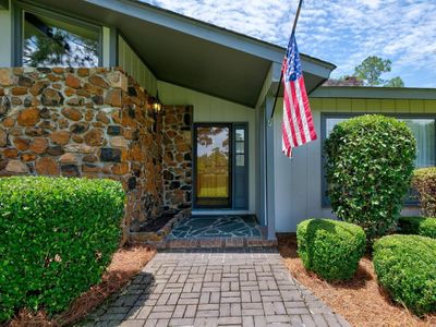 1917 Dixon Lane , Camden, SC 29020