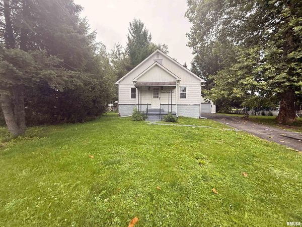 1248 N 7TH Street, Riverton, IL 62561