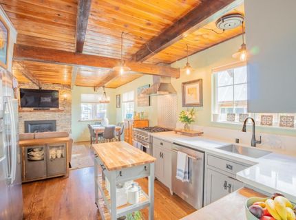 952 Linda Avenue, South Lake Tahoe, CA 96150 Photo