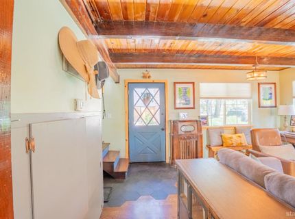 952 Linda Avenue, South Lake Tahoe, CA 96150 Photo