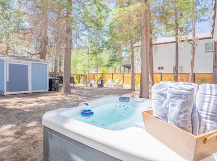 952 Linda Avenue, South Lake Tahoe, CA 96150 Photo