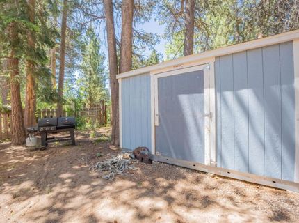 952 Linda Avenue, South Lake Tahoe, CA 96150 Photo