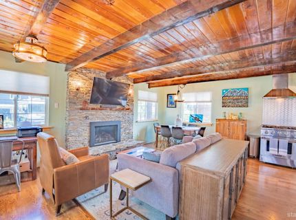 952 Linda Avenue, South Lake Tahoe, CA 96150 Photo