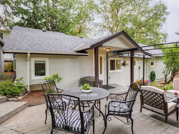 1266 Burnside Rd W, View Royal, BC V8Z 1P1
