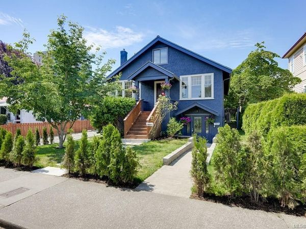 525 Simcoe St , Victoria, BC V8V 1M1