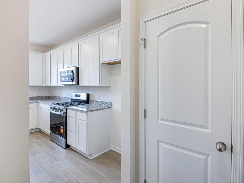 333 Honeysuckle Street, Unit Lot 318, South Bloomfield, OH 43103 Photo 6