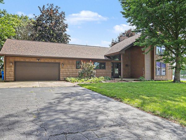 61916 Camel Bay Drive, Sturgis, MI 49091