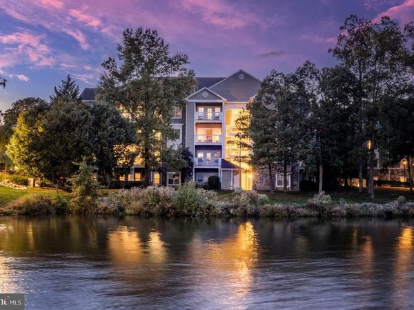 1720 LAKE SHORE CREST DRIVE, Unit 16, RESTON, VA 20190
