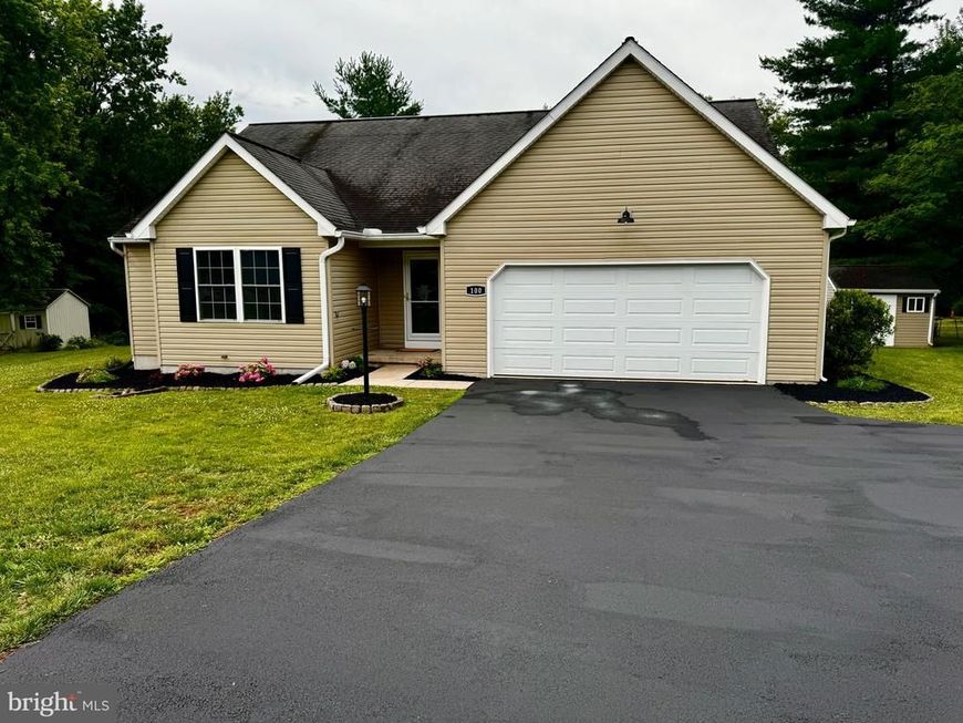100 Cedar Drive, Dover, PA 17315 Main Photo