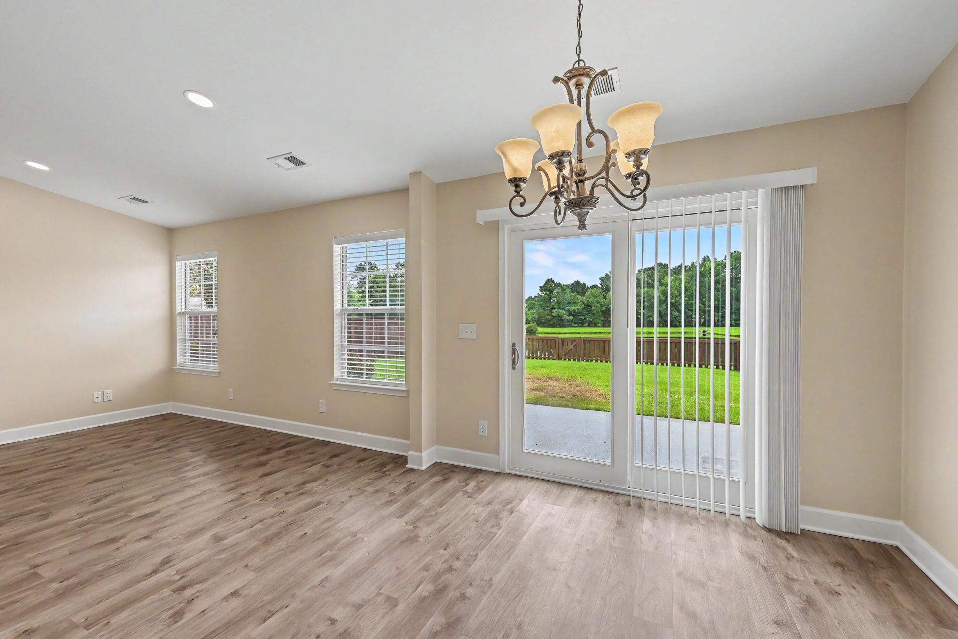 243 Dunning Road Photo 12