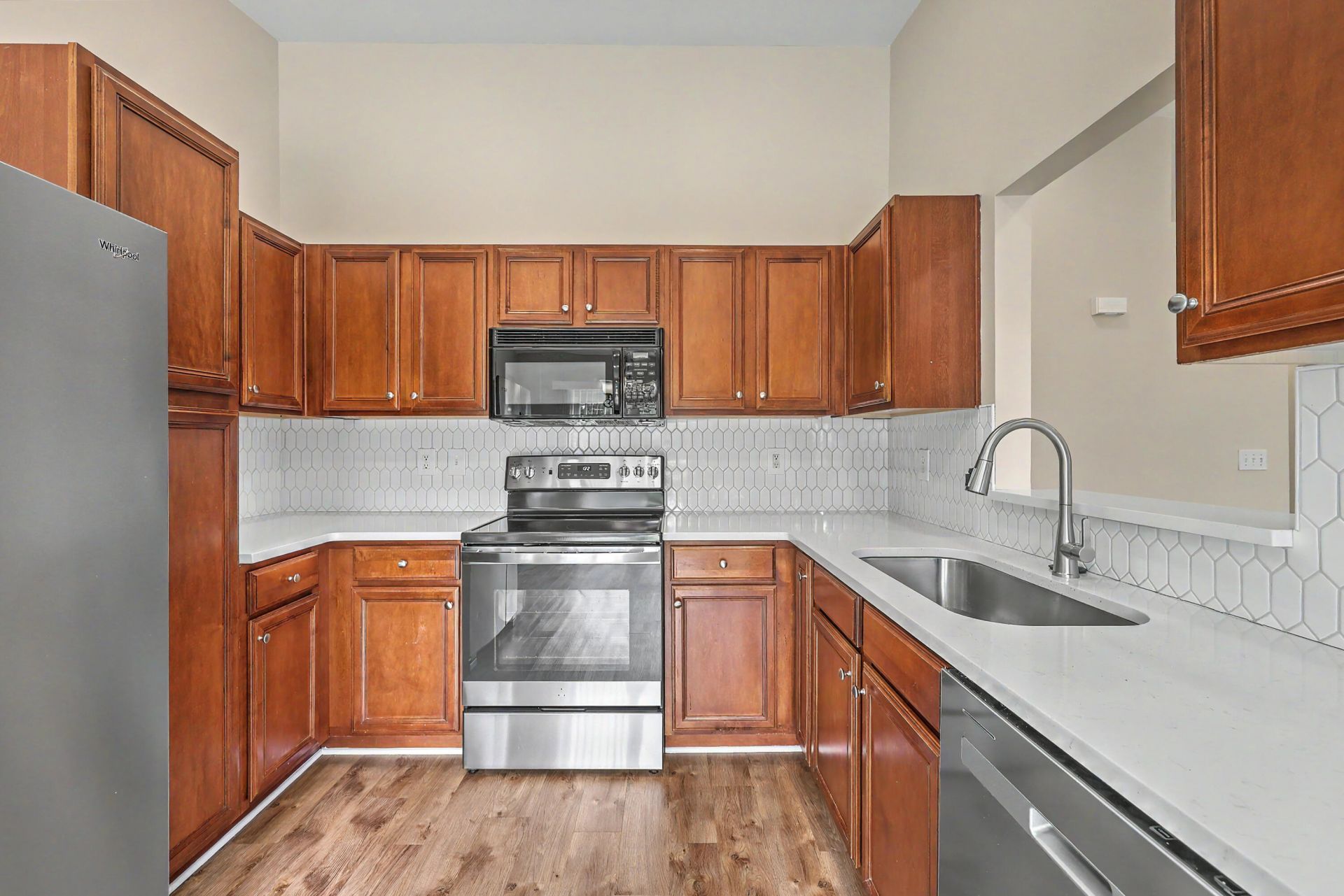 243 Dunning Road Photo 15