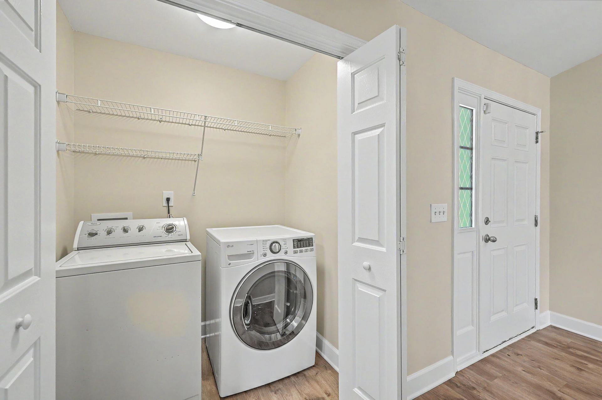 243 Dunning Road Photo 26