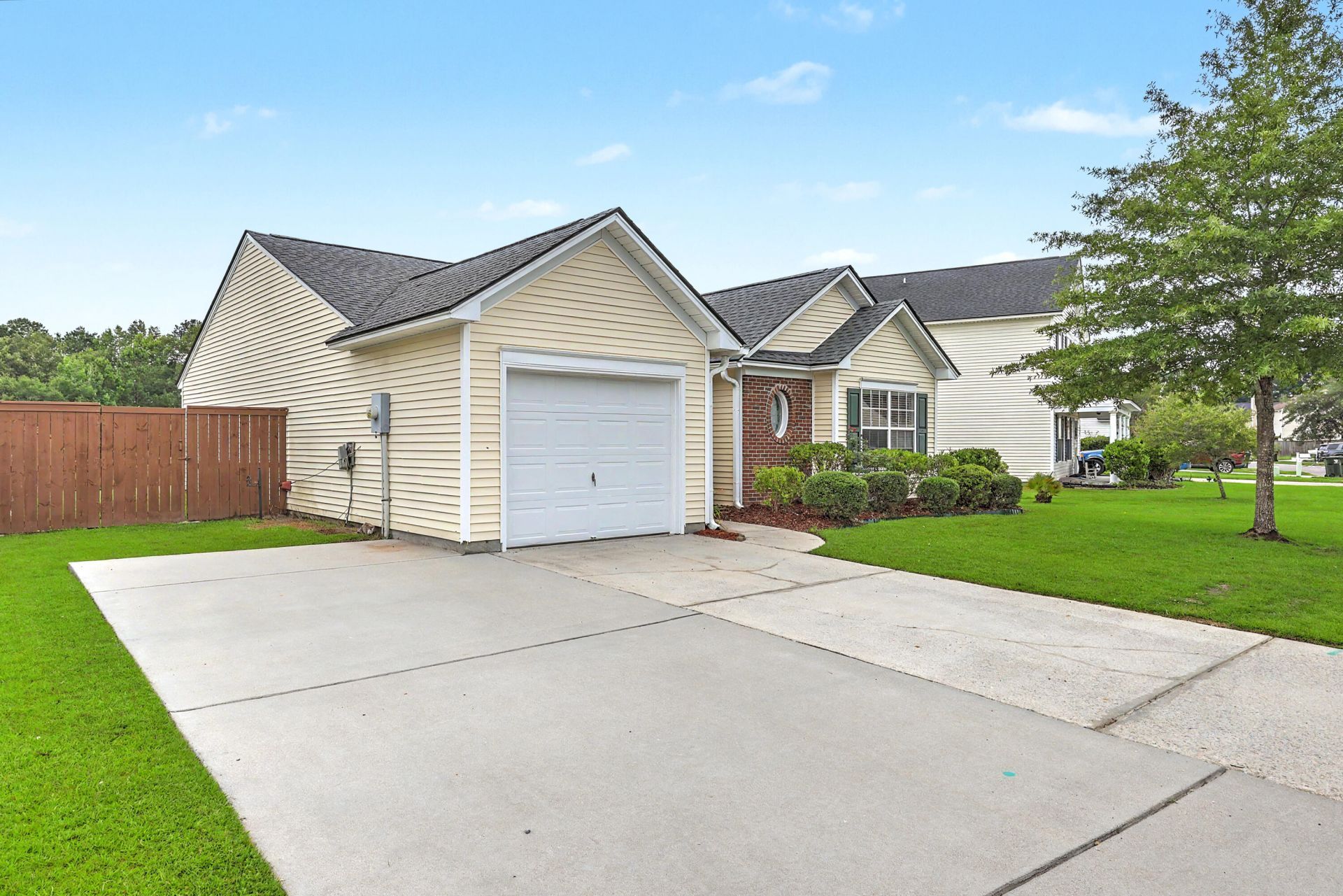 243 Dunning Road Photo 32