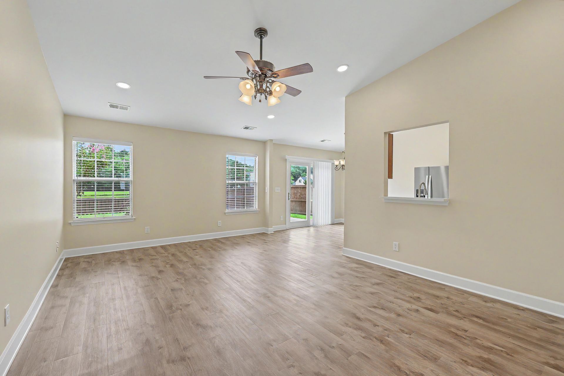 243 Dunning Road Photo 8