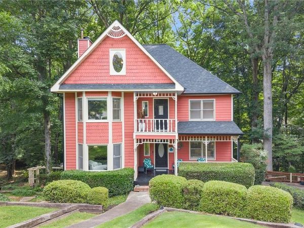 2312 Woodsfield Court NE, Marietta, GA 30062