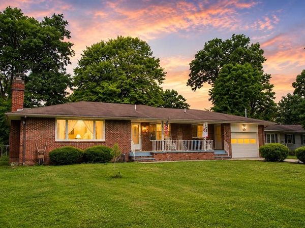 1037 Oakdale Dr, Mansfield, OH 44905