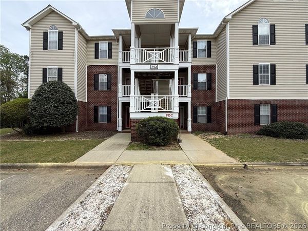 392 Bubble Creek Court , Unit 6, Fayetteville, NC 28311