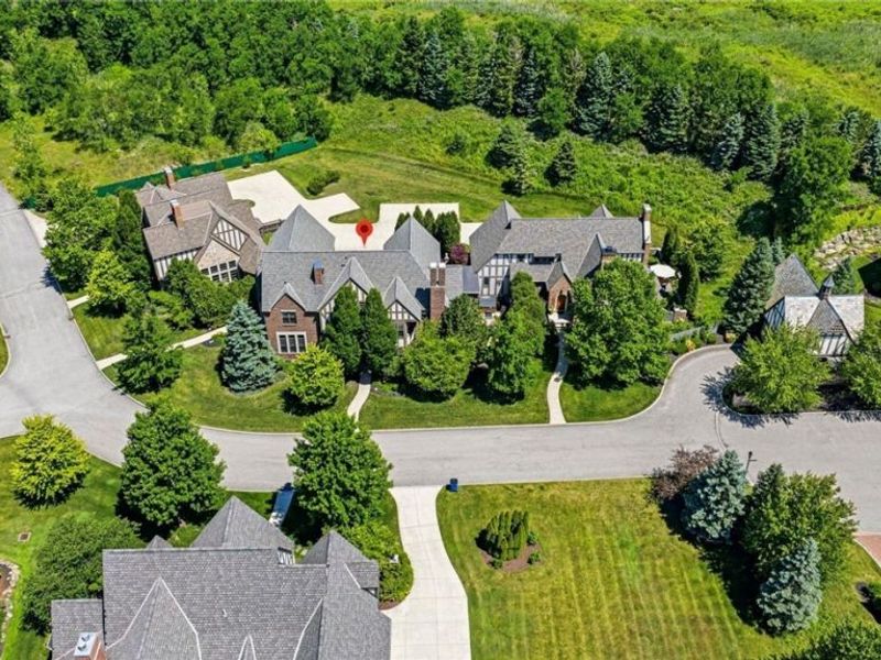 39487 Tudor Drive, Willoughby, OH 44094 Photo 3