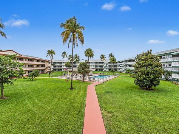 5300 Washington St , Unit K229, Hollywood, FL 33021