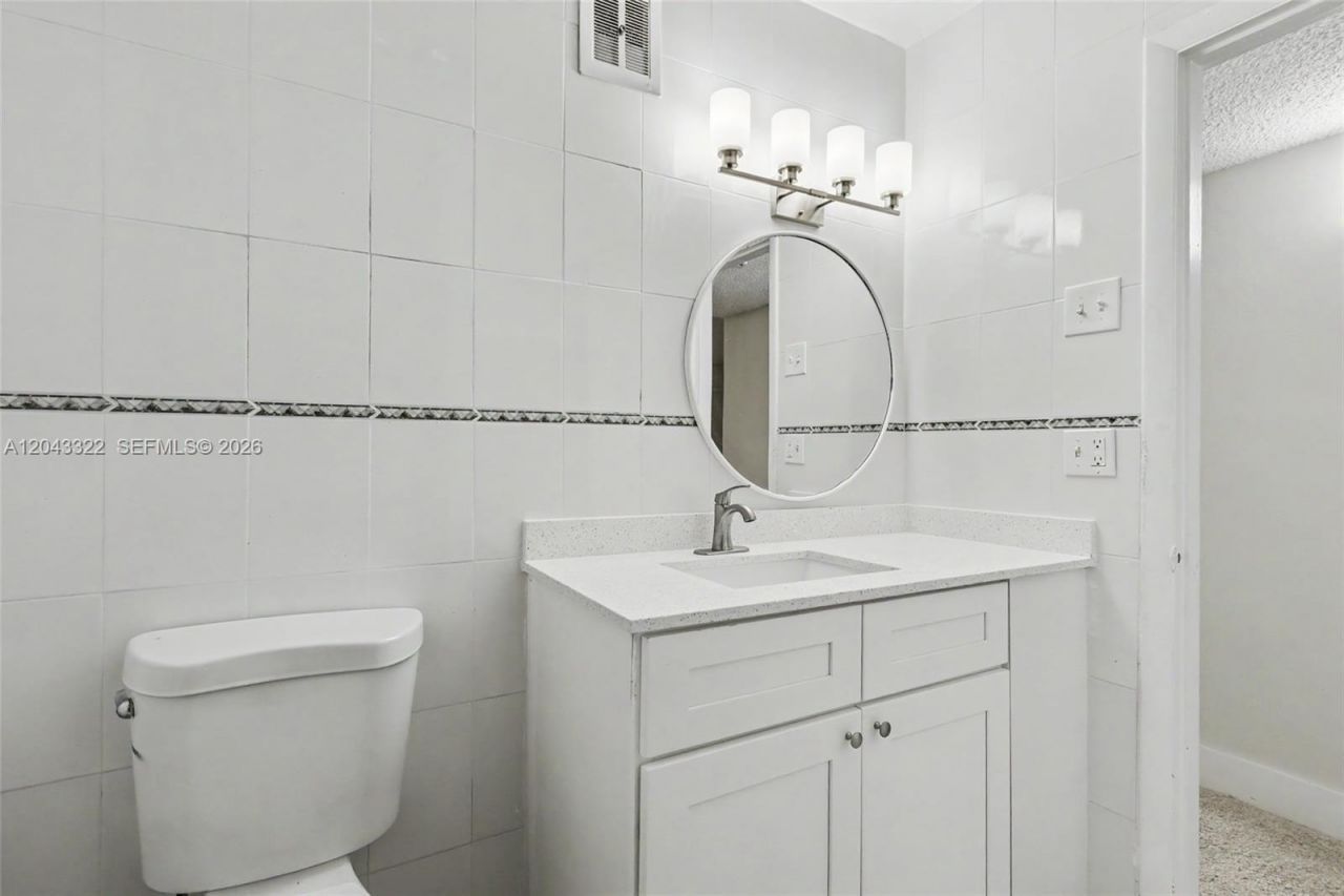 5300 Washington St , Unit K229, Hollywood, FL 33021 Photo