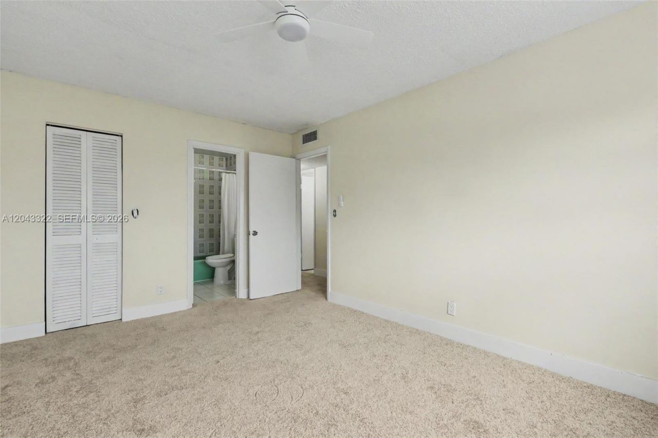 5300 Washington St , Unit K229, Hollywood, FL 33021 Photo