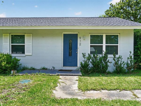912 SW 3rd St , Havana, FL 32333