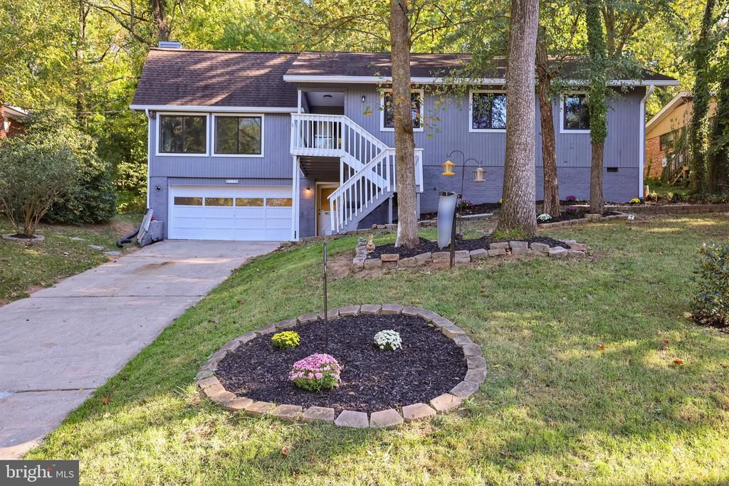 37 LAKESIDE DRIVE , GREENBELT, MD 20770