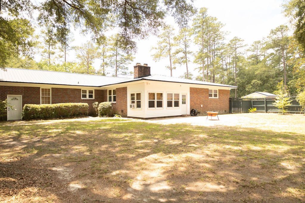 210 Jasmine Drive Photo 39
