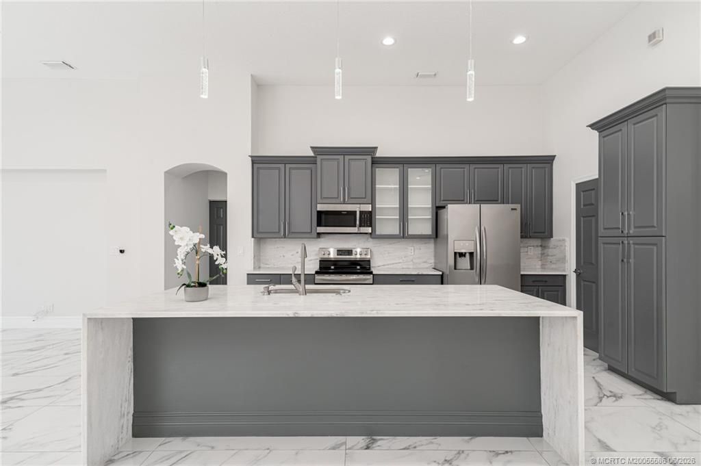 1812 SE Killean Court, Port Saint Lucie, FL 34952 Photo