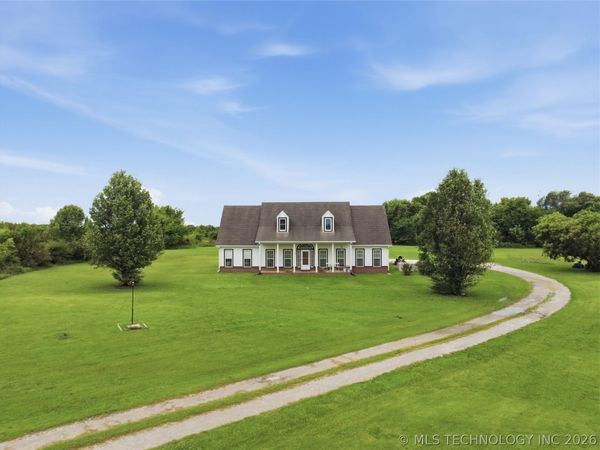 1582 E 166th Street N, Skiatook, OK 74070