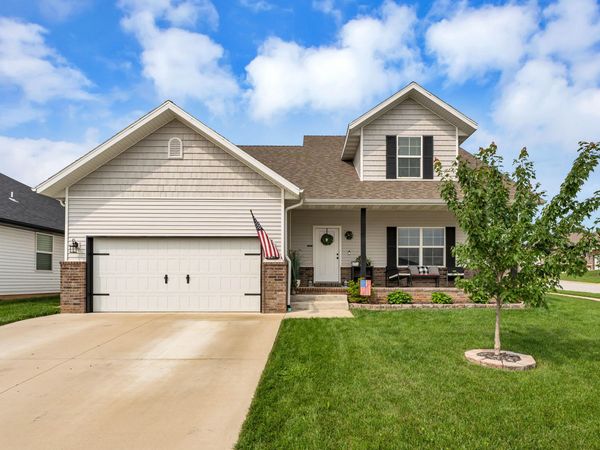 841 E Acacia Lane , Nixa, MO 65714