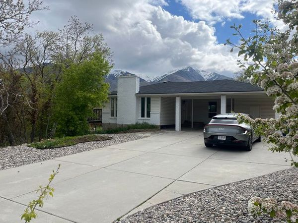 5720 S OAKWOOD DR , South Ogden, UT 84405