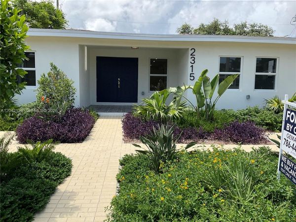 2315 NW 3rd St , Miami, FL 33125