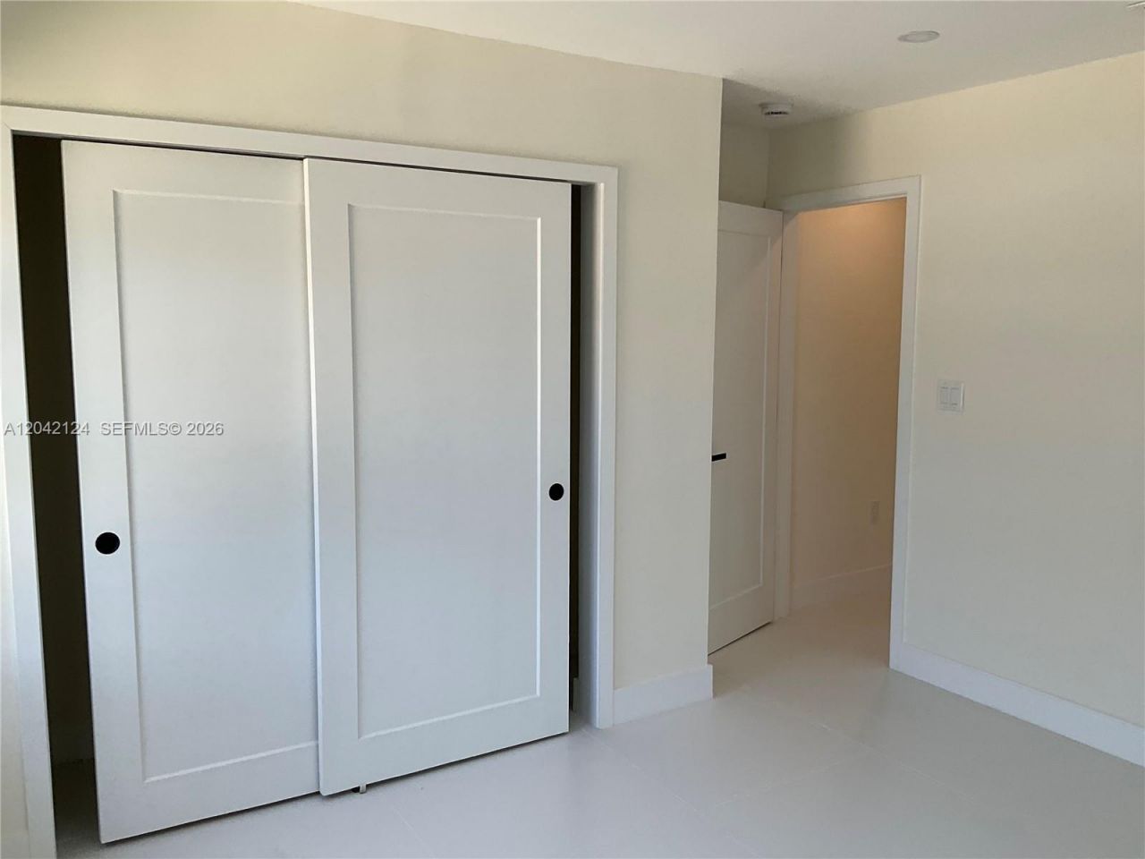 2315 NW 3rd St , Miami, FL 33125 Photo