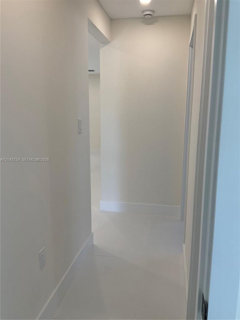 2315 NW 3rd St , Miami, FL 33125 Photo