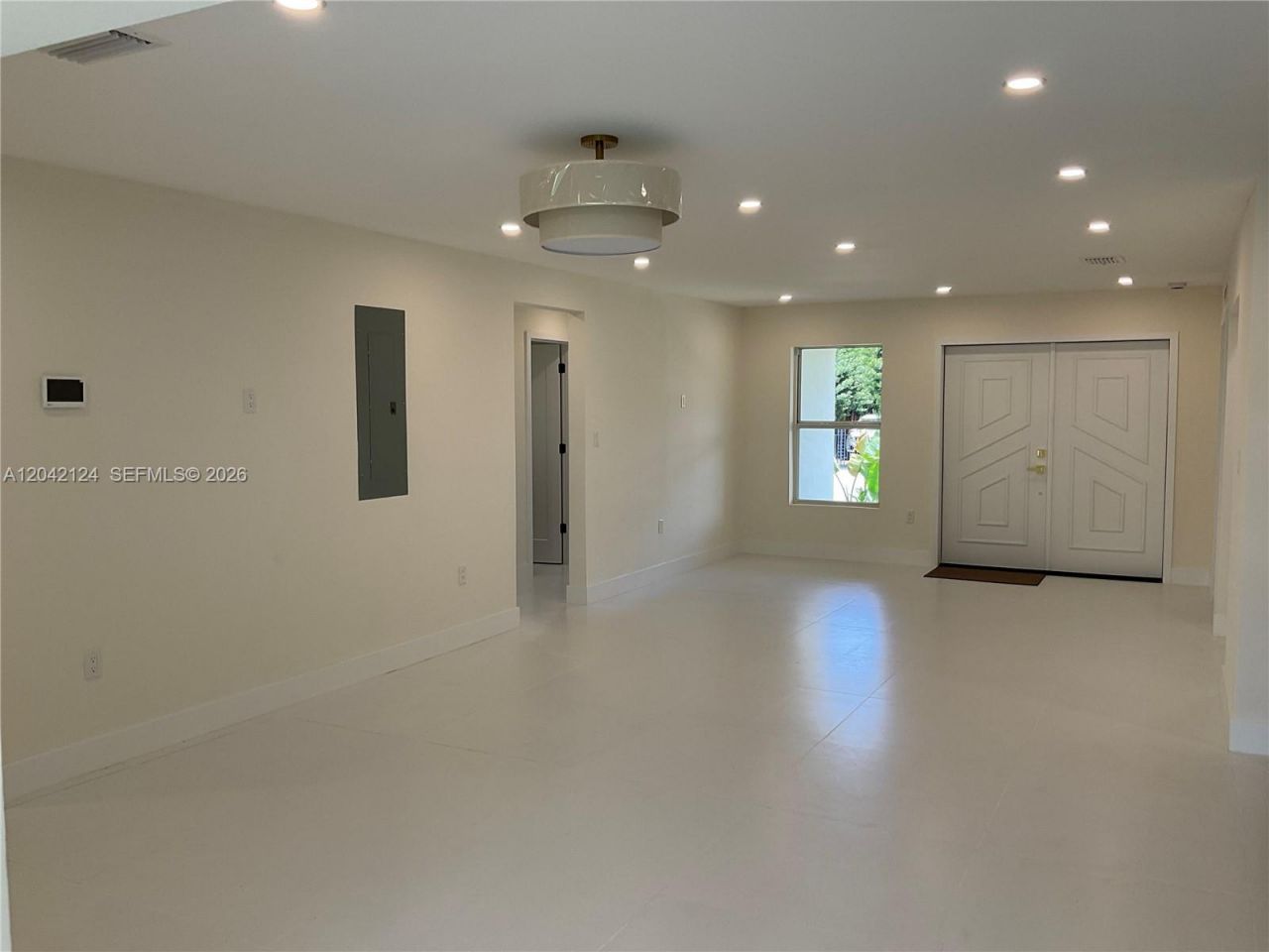 2315 NW 3rd St , Miami, FL 33125 Photo