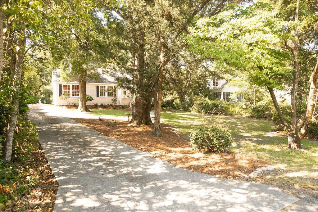 212 Valley Street Photo 3