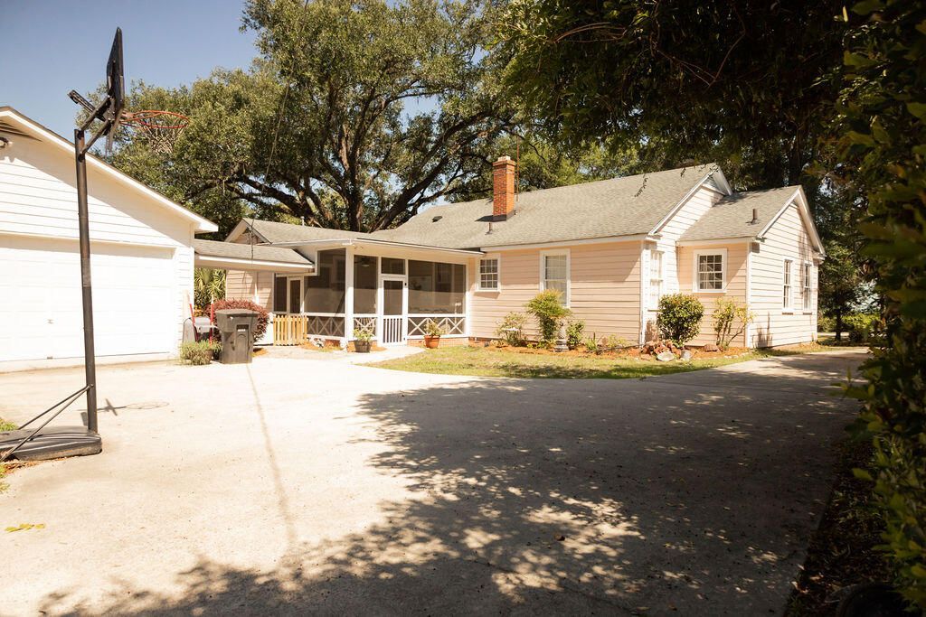 212 Valley Street Photo 32