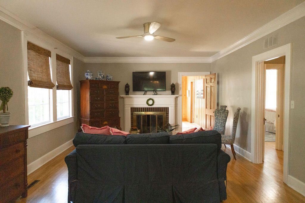 212 Valley Street Photo 6