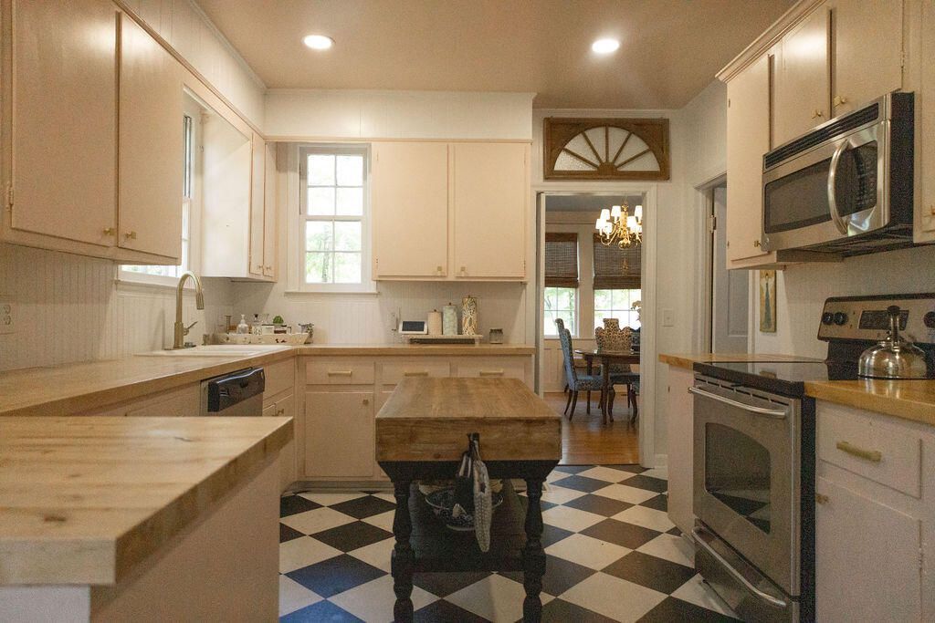 212 Valley Street Photo 9
