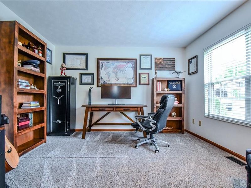 2435 Dutch Mill Drive, Fairborn, OH 45324 Photo 4