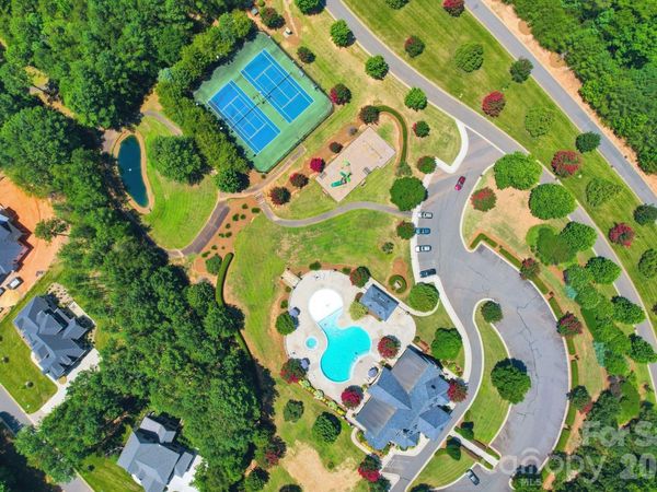 1324 Reflection Pointe Boulevard , Belmont, NC 28012