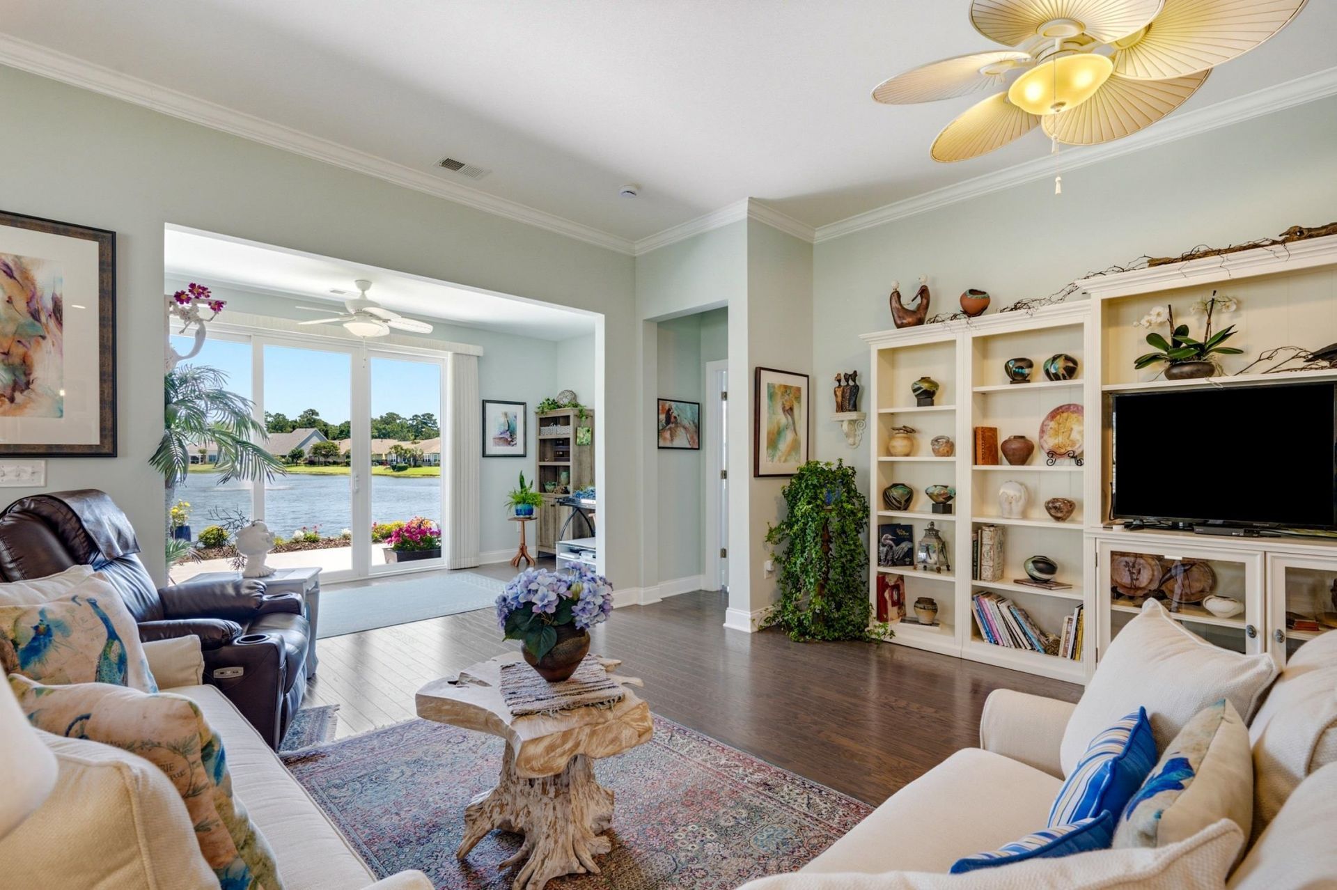 441 Hyacinth Loop Photo 4