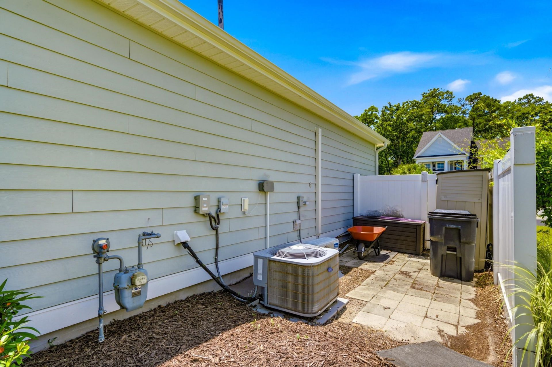 441 Hyacinth Loop Photo 44