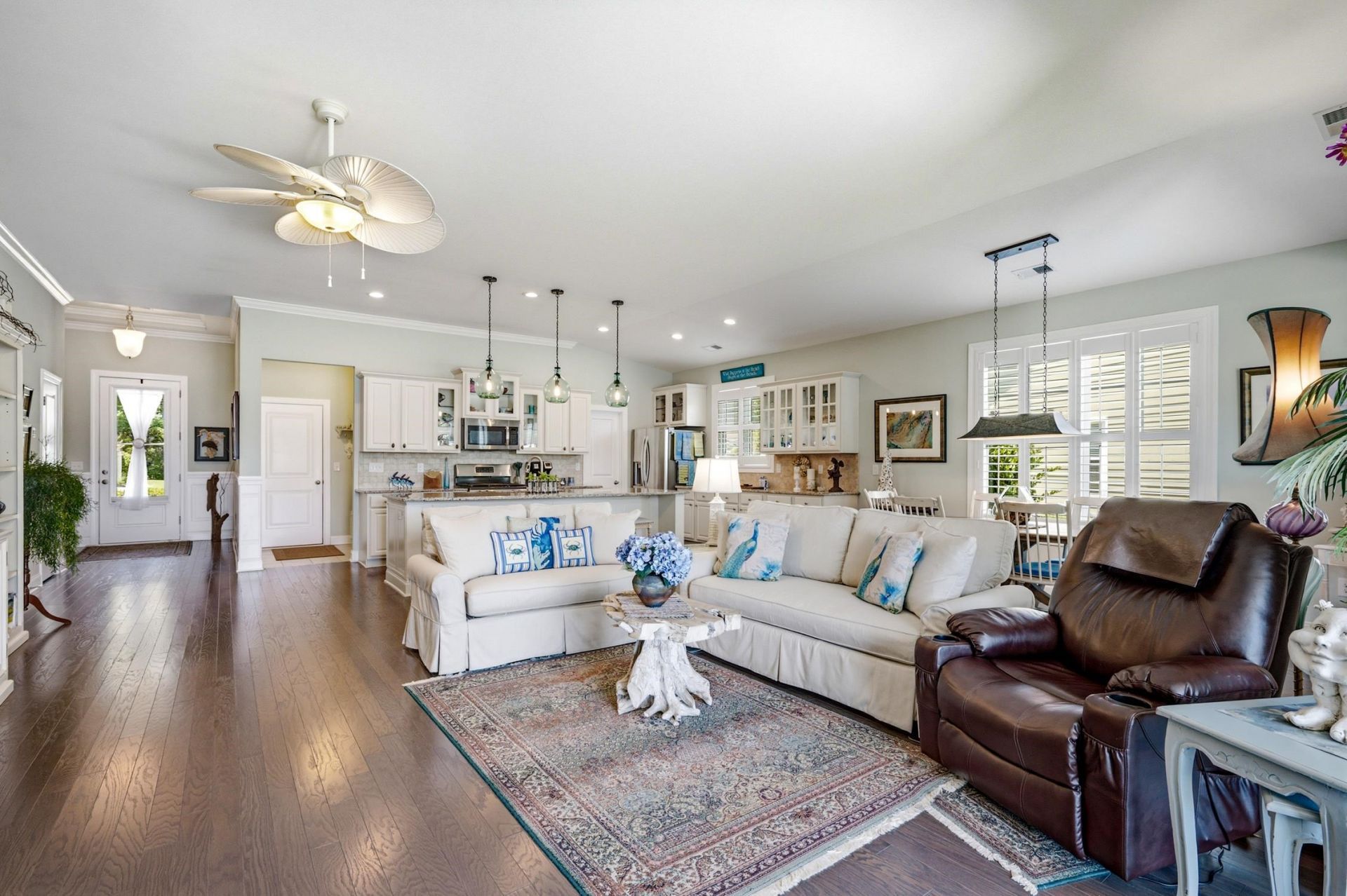 441 Hyacinth Loop Photo 6