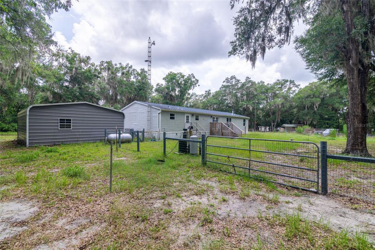 19050 NE 3rd Court , Citra, FL 32113 Photo