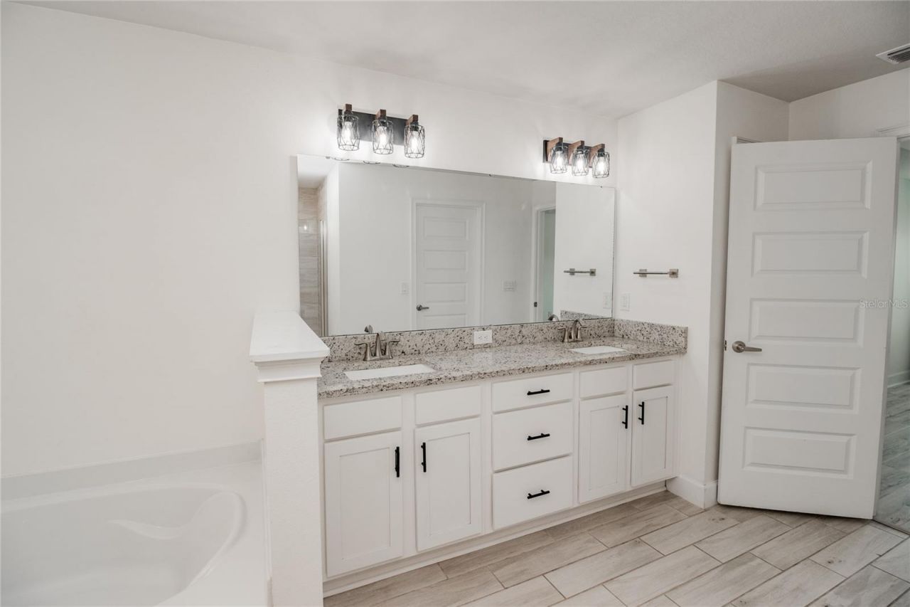 4820 Summit View Way , Auburndale, FL 33823 Photo