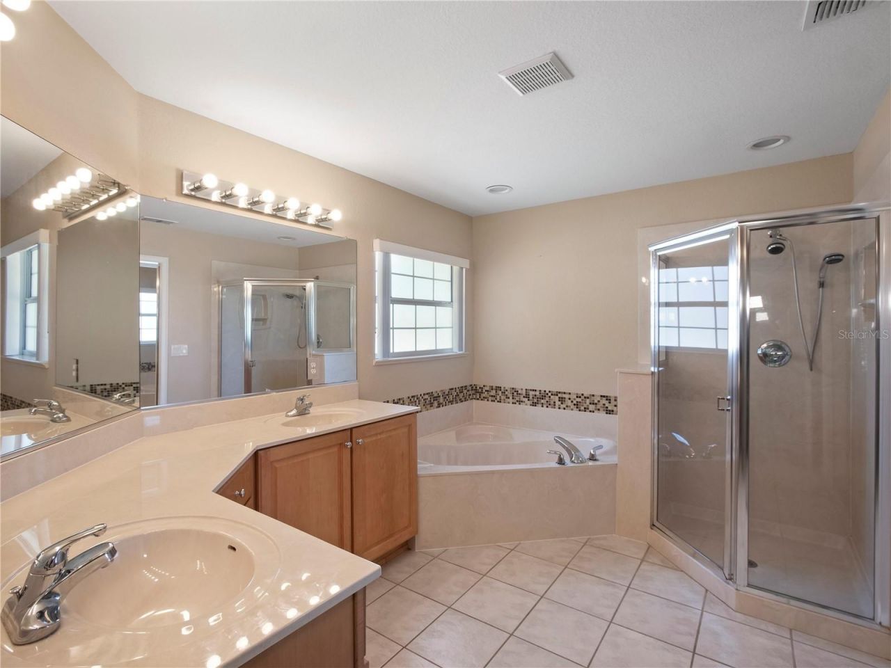 1258 NE 51st Loop , Ocala, FL 34479 Photo