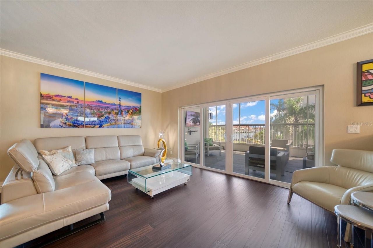 101 Harrison Avenue, Belleair Beach, FL 33786 Photo